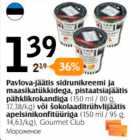 Pavlova-jäätis sidrunikreemi ja maasikatükkidega, pistaatsiajäätis pähklikrokandiga (150 ml/80g) või šokolaaditruhvlijäätis apelsinikonfitüüriga (150 ml/95 g) 