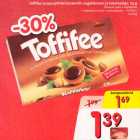 Toffifee sarapuupähkel karamellis nugitikreemi šokolaadiga,125g